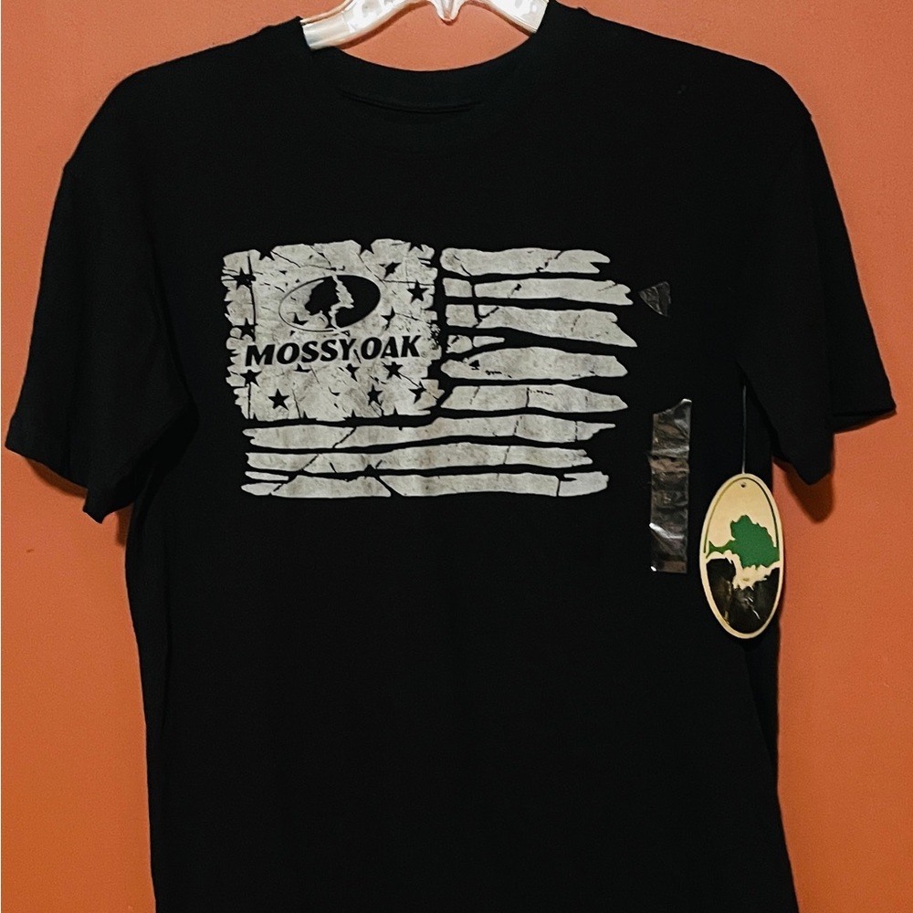 Mossy Oak Camo American Flag - Medium Black T-shirt - New w/ tag